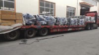 东北客户柴油机装车发货